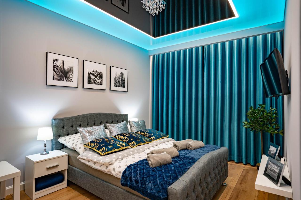 New Apartament Vip Blue Warszawa+Parking Wola Mrokowska Exterior photo